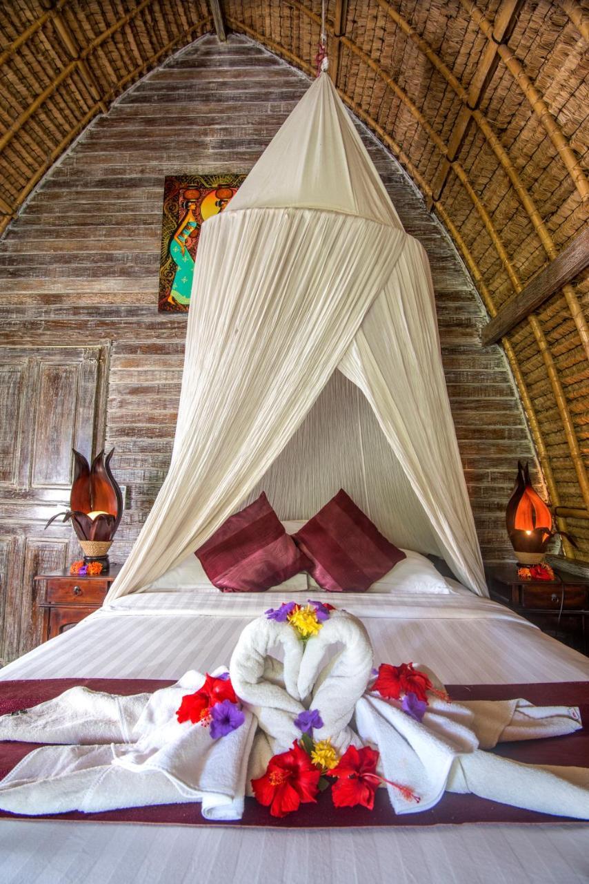 Mushroom Beach Bungalows Nusa Lembongan  Exterior photo